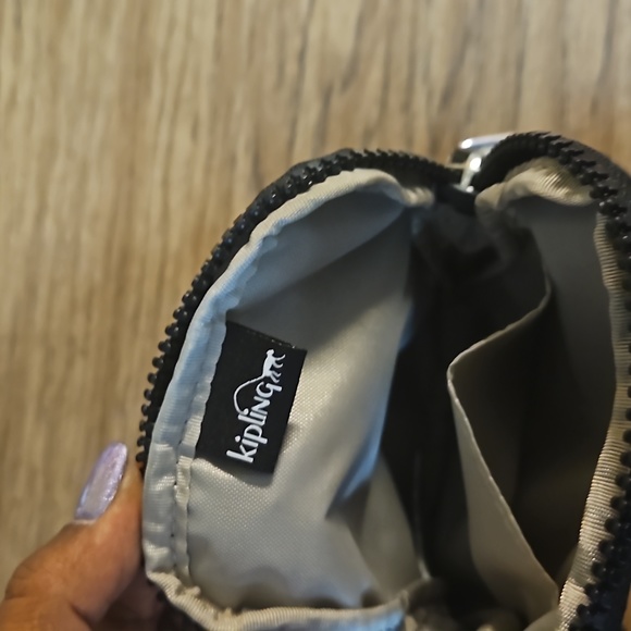 Kipling Small Crossbody Purse 👛 - Picture 4 of 6